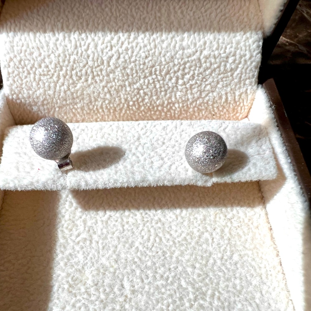 Round Earrings